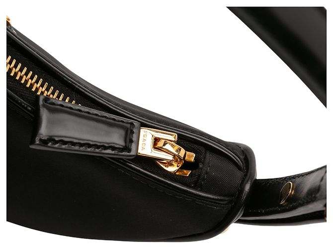 Bolso Arque pequeño de Re Nylon y cuero negro de Prada - vista 7