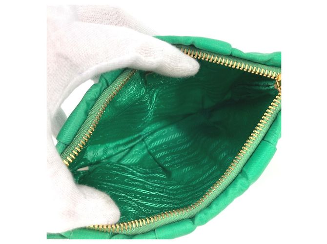 Pochette per trucco in nylon verde Prada - vista 14
