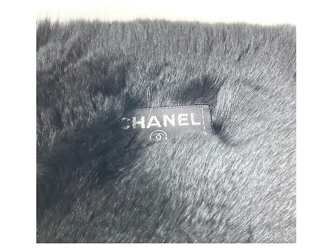 Chanel Two-tone CC Logo Coco Mark Tippet Accessory Fur Scarf Black White Yellow - view 6