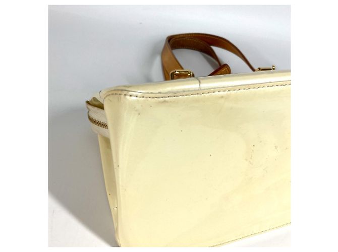 Borsa a Spalla Rosewood Avenue in Monogram Vernis Louis Vuitton Bianco - vista 4