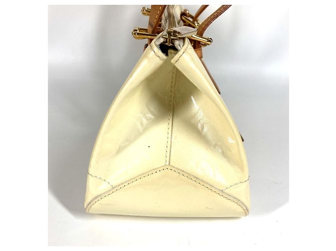 Borsa a Spalla Rosewood Avenue in Monogram Vernis Louis Vuitton Bianco - vista 6