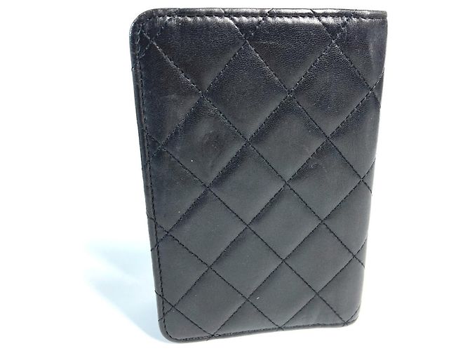 Capa de passaporte acolchoada com logo CC da Chanel Preto - vista 2