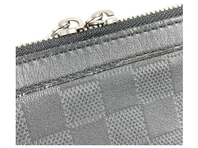 Borsa Louis Vuitton Damier Infini Calypso MM Nero - vista 18