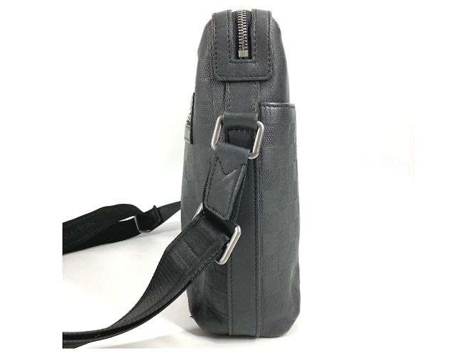 Borsa Louis Vuitton Damier Infini Calypso MM Nero - vista 3
