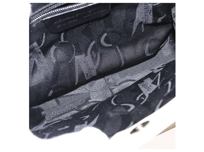 Salvatore Ferragamo Sac à épaule en cuir Écru - vue 5
