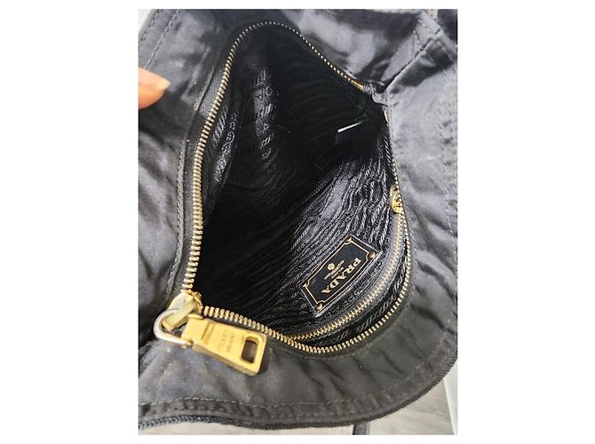 Autre Marque Borsa a tracolla in nylon Tessuto nera di Prada Nero - vista 11