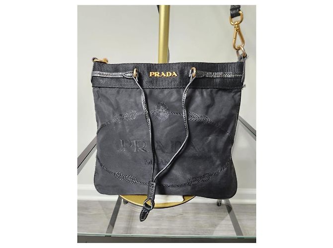 Autre Marque Borsa a tracolla in nylon Tessuto nera di Prada Nero - vista 4