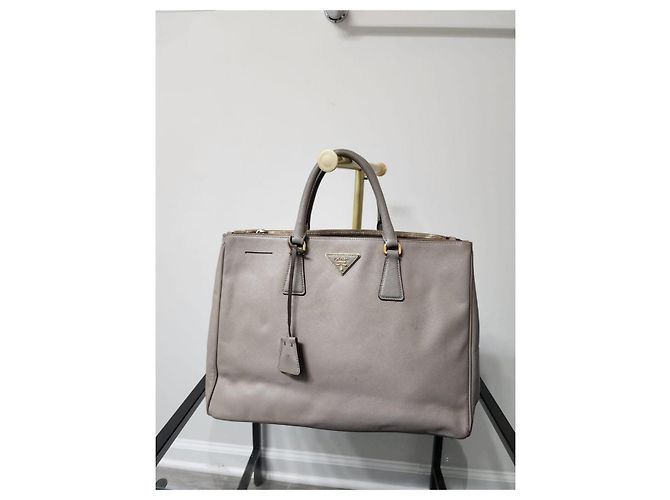 PRADA Große Doppelreißverschluss Tote Bag Saffiano Lux Bicolor Beige - Ansicht 9