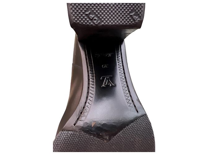 Louis Vuitton Lederstiefel mit hohem Absatz Schwarz - Ansicht 7