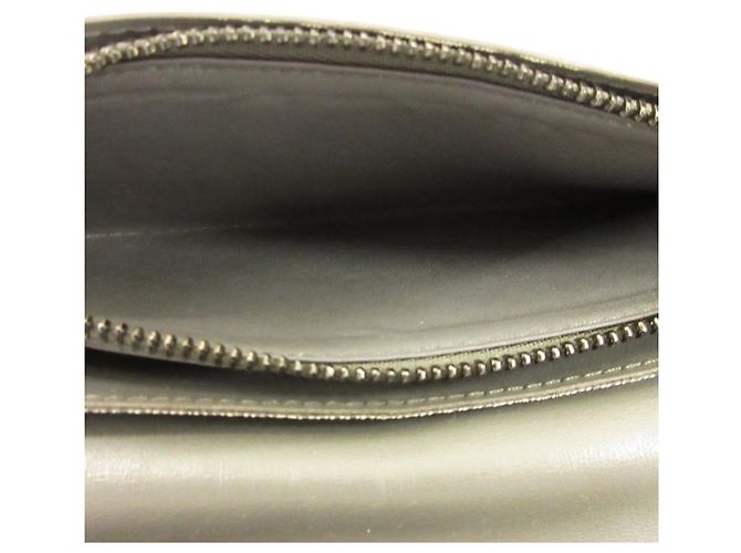 Cartera Bifold Larga Brazza Monogram Shadow de Louis Vuitton Castaño - vista 8