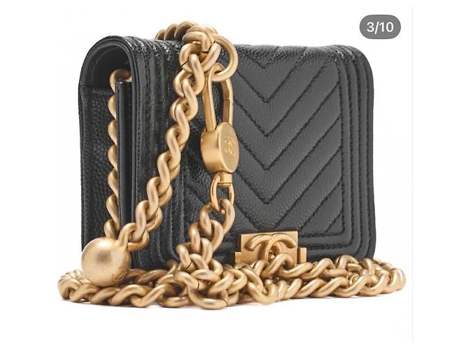 Chanel Borsa Banana Boy Mini Nera in Pelle di Agnello Nero - vista 3
