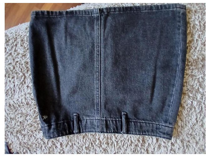 Calvin Klein Rock aus schwarzem Denim mit Logo - Ansicht 10