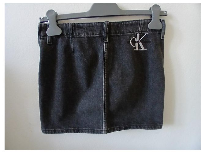 Calvin Klein Rock aus schwarzem Denim mit Logo - Ansicht 12