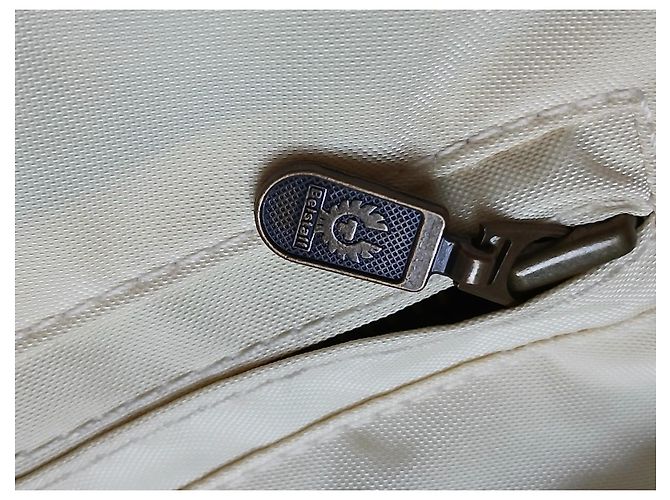 Belstaff Biker Jacke aus Nylon Creme - Ansicht 5