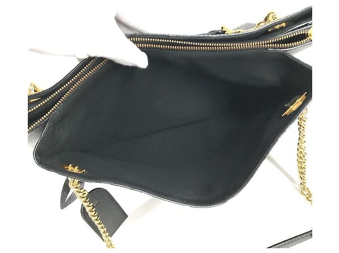 Borsa a Spalla Surenne MM in Monogramma Empreinte Louis Vuitton Nero - vista 14
