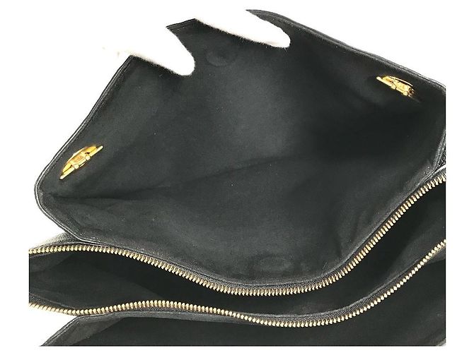 Borsa a Spalla Surenne MM in Monogramma Empreinte Louis Vuitton Nero - vista 15