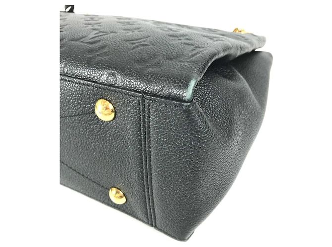 Borsa a Spalla Surenne MM in Monogramma Empreinte Louis Vuitton Nero - vista 6