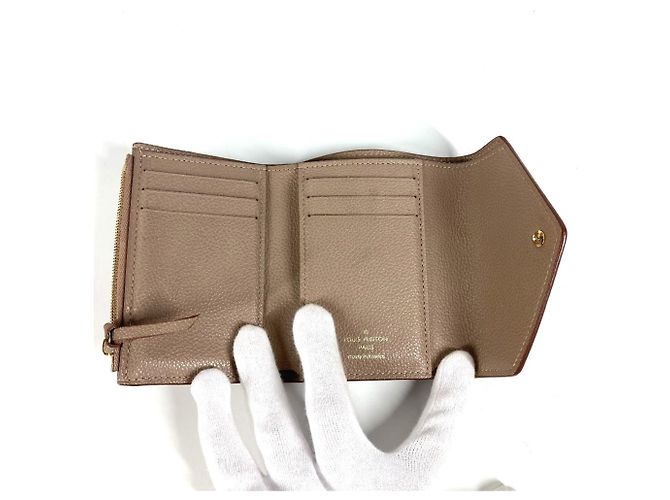 Billetera plegable Monogram Empreinte Louis Vuitton Beige - vista 10