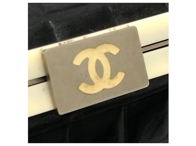 Borsa Chanel Chocolate Bar con il marchio Coco Nero - vista 13