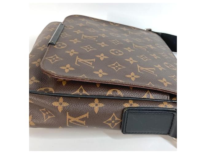Louis Vuitton Monogram Macassar District PM Tasche Braun Schwarz - Ansicht 3