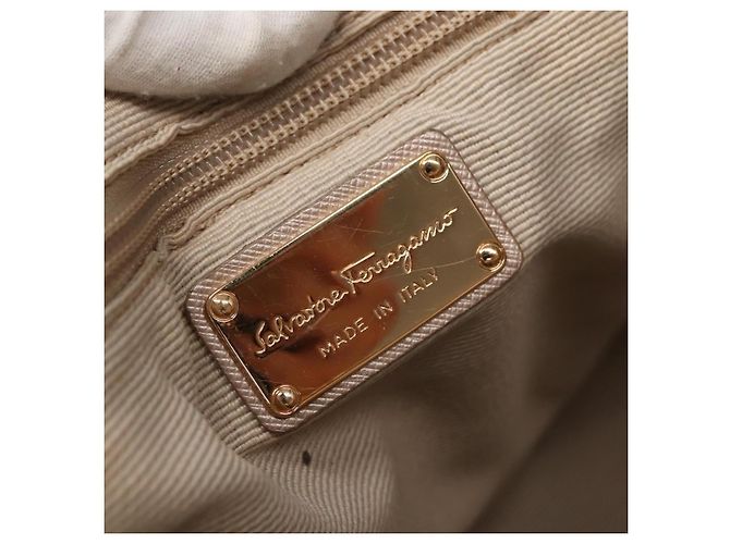 Borsa Vala in nylon Salvatore Ferragamo Beige - vista 6