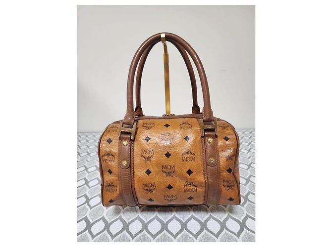 Borsa Boston con tasca frontale in tela rivestita e pelle MCM Visetos Cognac/Marrone - vista 4