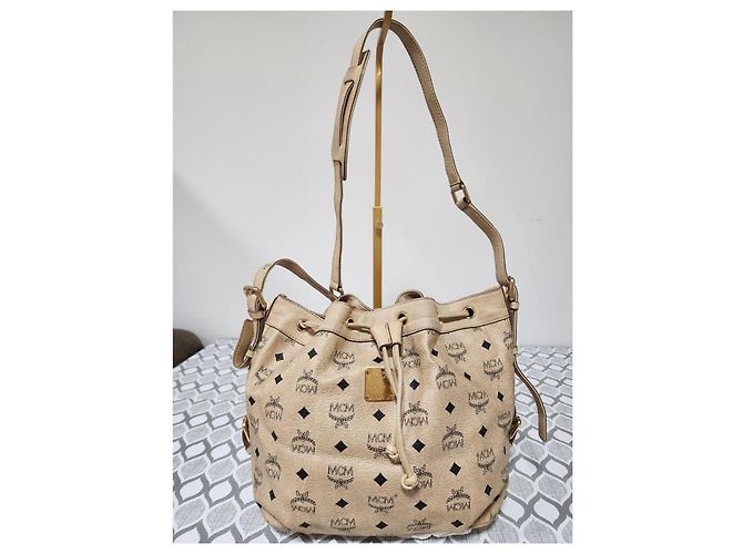 Borsa a secchiello in pelle Visetos MCM beige con coulisse - vista 2