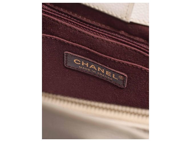 CHANEL Neo Executive Leather Bag in White - 102996 - view 7