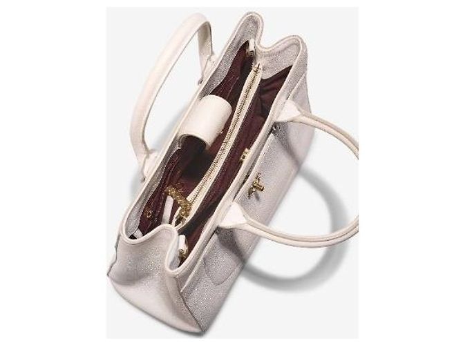 CHANEL Neo Executive Leather Bag in White - 102996 - view 8