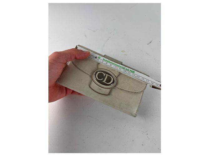 Vintage Dior CD Leather Wallet White - view 9