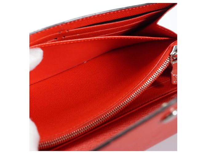 Louis Vuitton Cartera Larga Epi Sarah Coquelicot Roja - vista 13