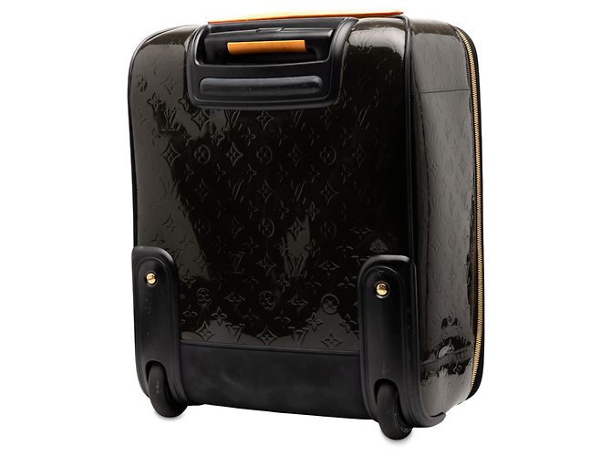 Louis Vuitton Pegase 45 in Vernis Monogram Nero - vista 2