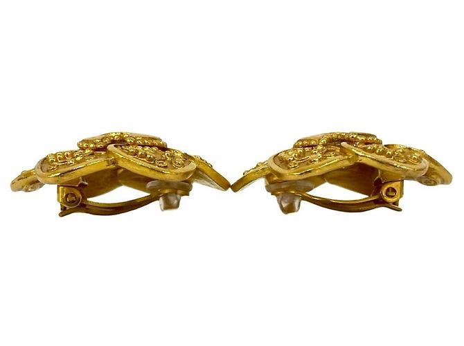 Orecchini a clip vintage Chanel con motivo Coco Mark D'oro - vista 3