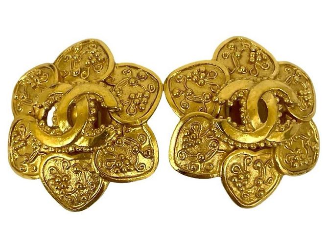 Orecchini a clip vintage Chanel con motivo Coco Mark D'oro - vista 4