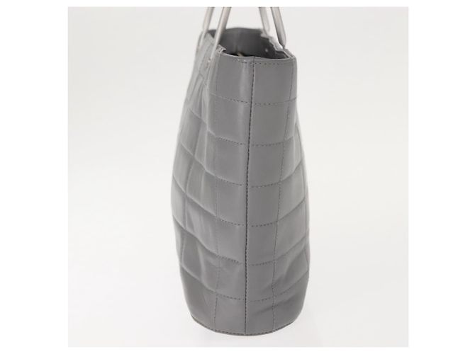 Chanel Vintage Chocolate Bar Metallring Tasche aus gestepptem Lammleder, mittelgroß Braun - Ansicht 4