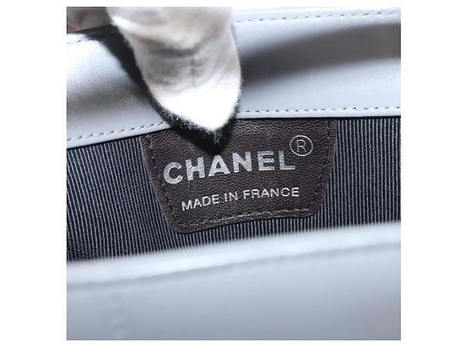Chanel Vintage Chocolate Bar Metallring Tasche aus gestepptem Lammleder, mittelgroß Braun - Ansicht 6
