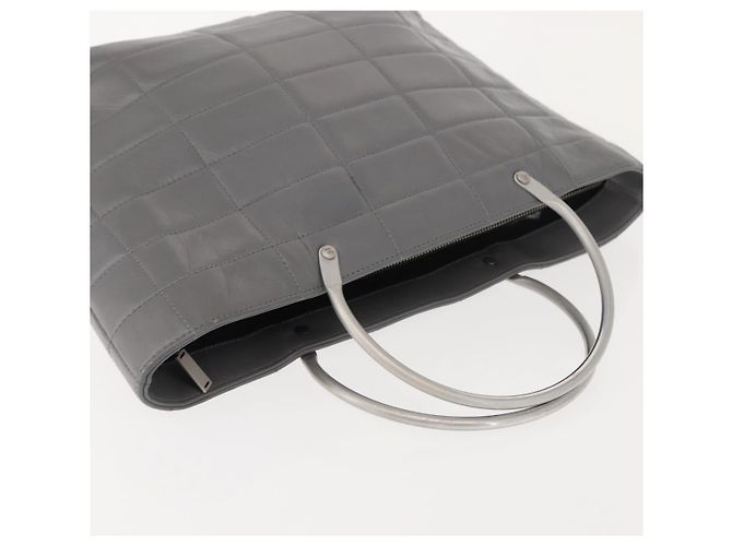 Chanel Vintage Chocolate Bar Metallring Tasche aus gestepptem Lammleder, mittelgroß Braun - Ansicht 7