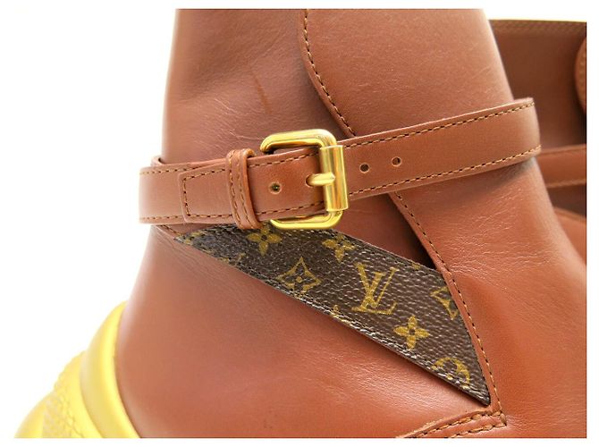 BOTAS LOUIS VUITTON ARCHLIGHT 39 CUERO & BOTAS DE TOBILLO MONOGRAMA Castaño - vista 9