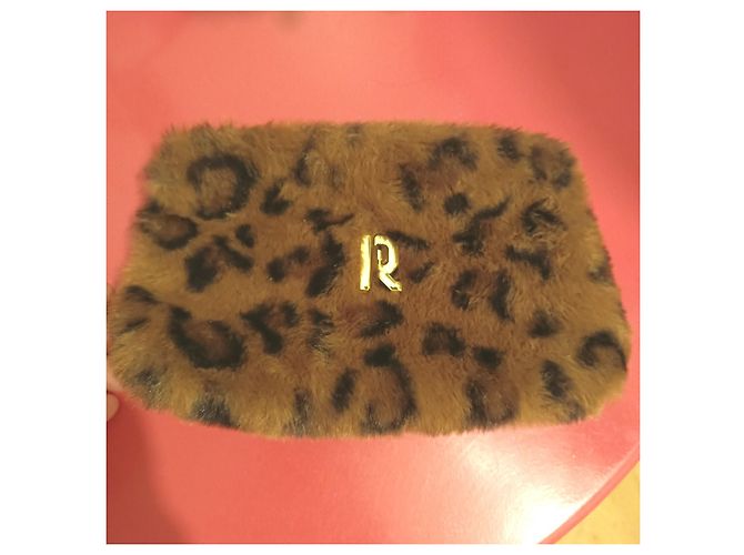 Neceser de Piel de Leopardo Sintética Paco Rabanne - vista 8