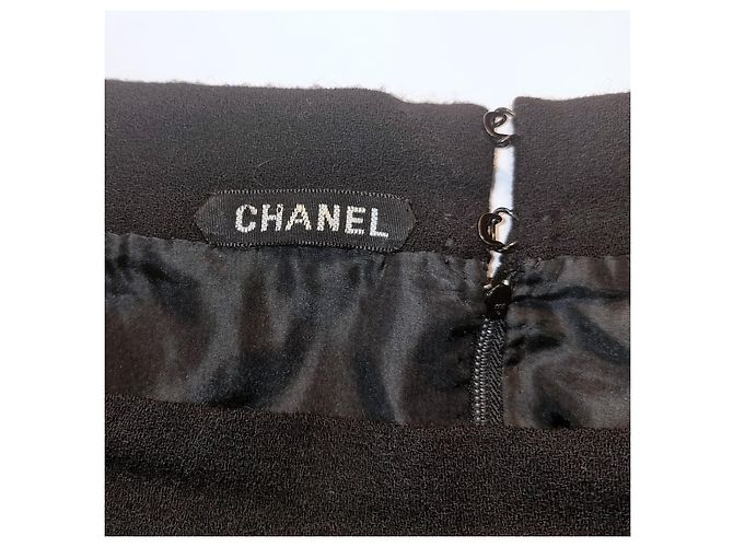 Chanel Gonna Drapé Nera 1985 FR38 Alta Moda Crepe di Lana Nera Piegata UK10 US8 Nero - vista 3