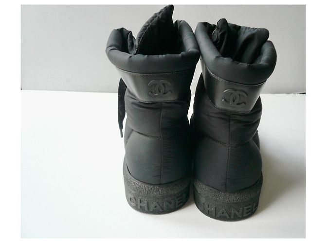 Botas godillots de nylon CHANEL Colección Coco Neige TBE Talla 39,5 IT Negro - vista 8