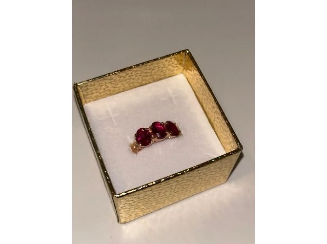 Autre Marque Anello in oro rosa con rubini e diamanti - vista 2