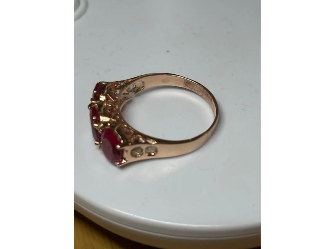 Autre Marque Anello in oro rosa con rubini e diamanti - vista 6