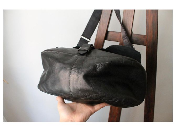 Borsa in pelle nera Prada con tracolla regolabile Nero - vista 7
