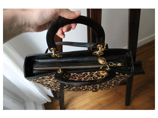 Bolsa Lady Dior da Dior em couro envernizado e pele de leopardo falsa - vista 7