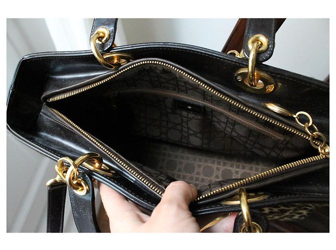 Bolsa Lady Dior da Dior em couro envernizado e pele de leopardo falsa - vista 9