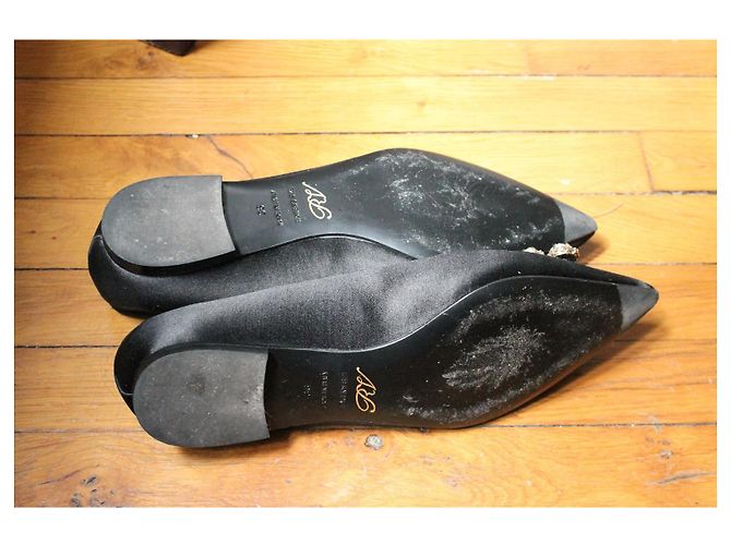 Ballerine modello Efflorescence di Roger Vivier in satin e pelle nera Nero - vista 8