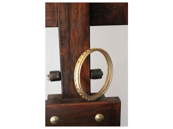 Bracciale rigido in metallo Chanel con decorazione a stelle D'oro - vista 4