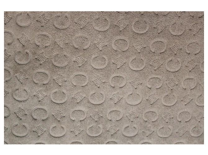 Pochette Céline Triomphe in suede grigio - vista 2