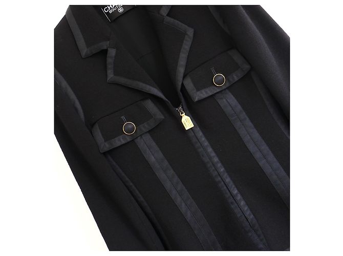 Chanel Vintage Rockanzug Schwarz Herbst 1991 - Ansicht 5
